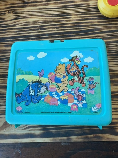 Winnie the Pooh Lunchbox w/ thermos