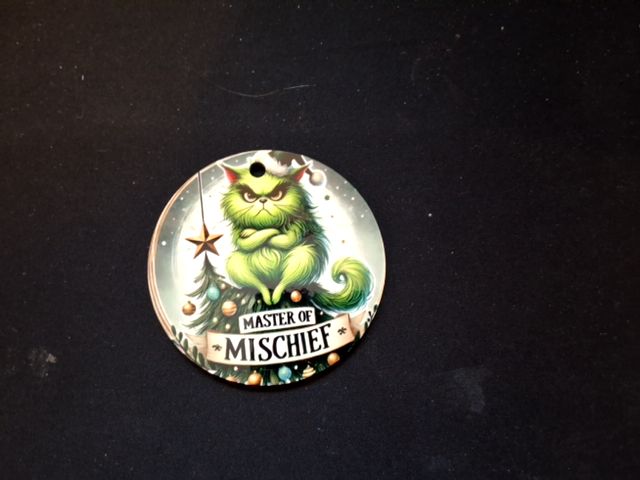 Green Christmas ornament Master of mischief, 16 x 24