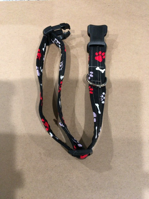 Black with bones and paw prints Dog collar, Large