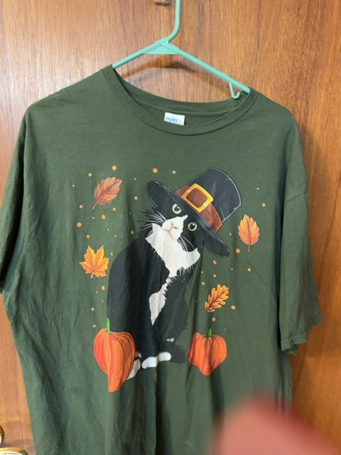 Green Thanksgiving T shirt, 2 XL
