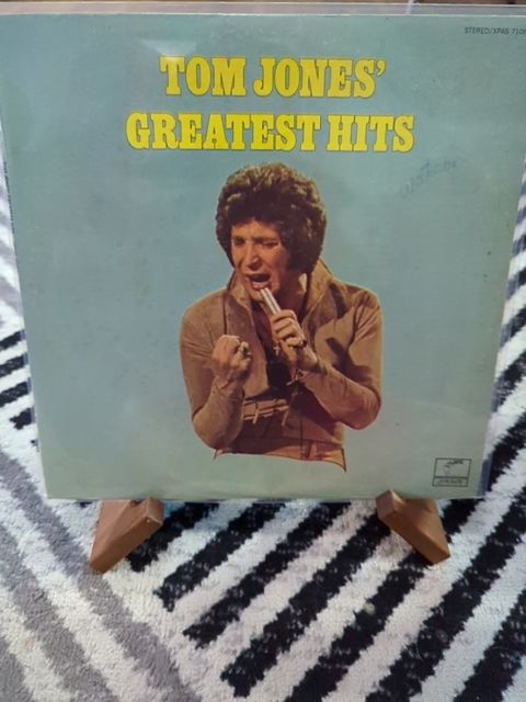 Vinyl Tom jones greatest hits