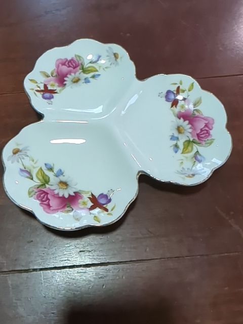 Flower trinket tray, Found & Formed