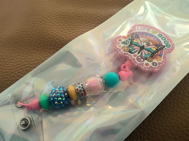 Acrylic Badge Reel with Beads Grace's bead Shop