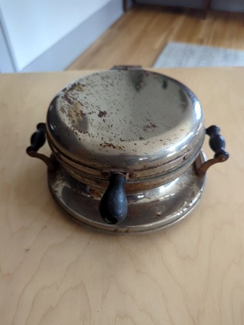 Vintage waffle iron