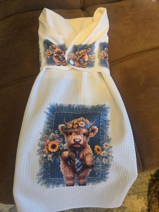 Hand towel with snap Cow blue background