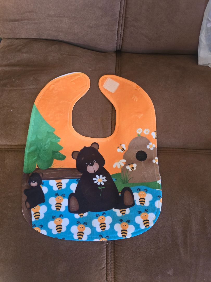 Baby bear bib and burp cloth
