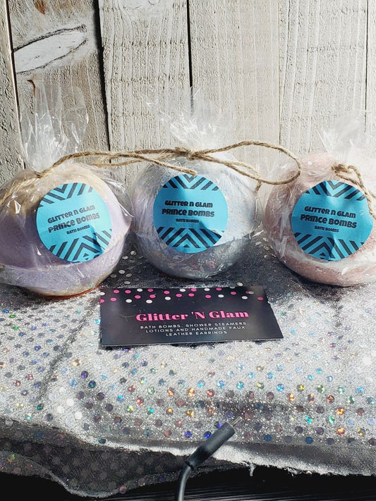 Glitter N Glam Prince (boy toy inside) Bath Bomb