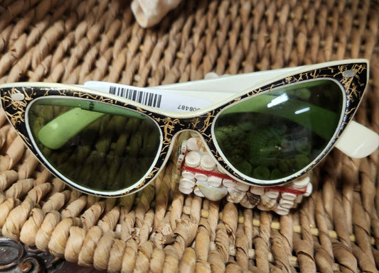 Vintage Cat Eye Sunglasses