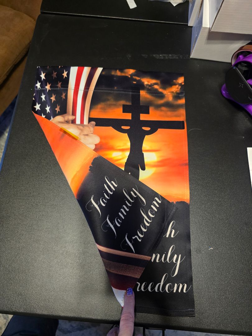 Garden Flag Faith, family and freedom