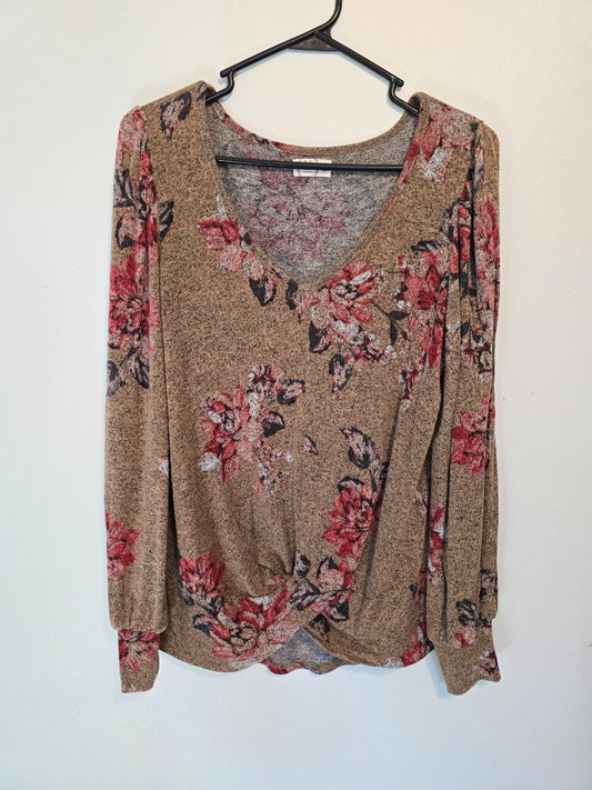 Tan Maurices 24/7 Long Sleeve Blouse, Small