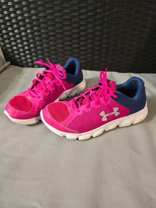 Pink/Navy Under Armour Shoes, 6.5Y