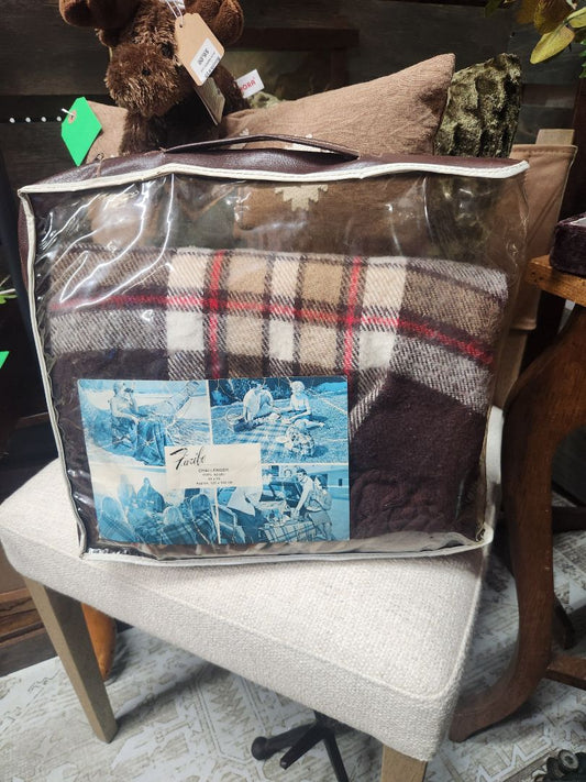 Vintage Faribo Blanket w/Carrier