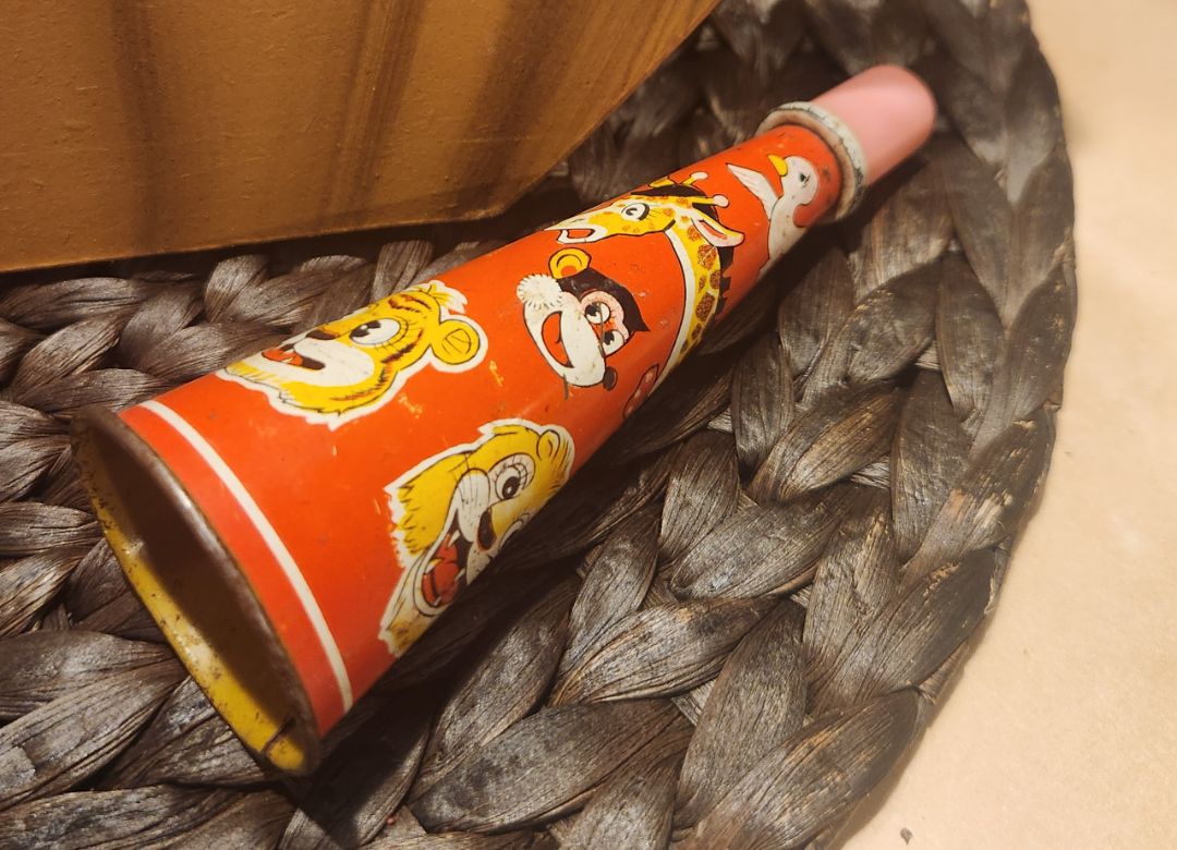 Vintage Noise Maker