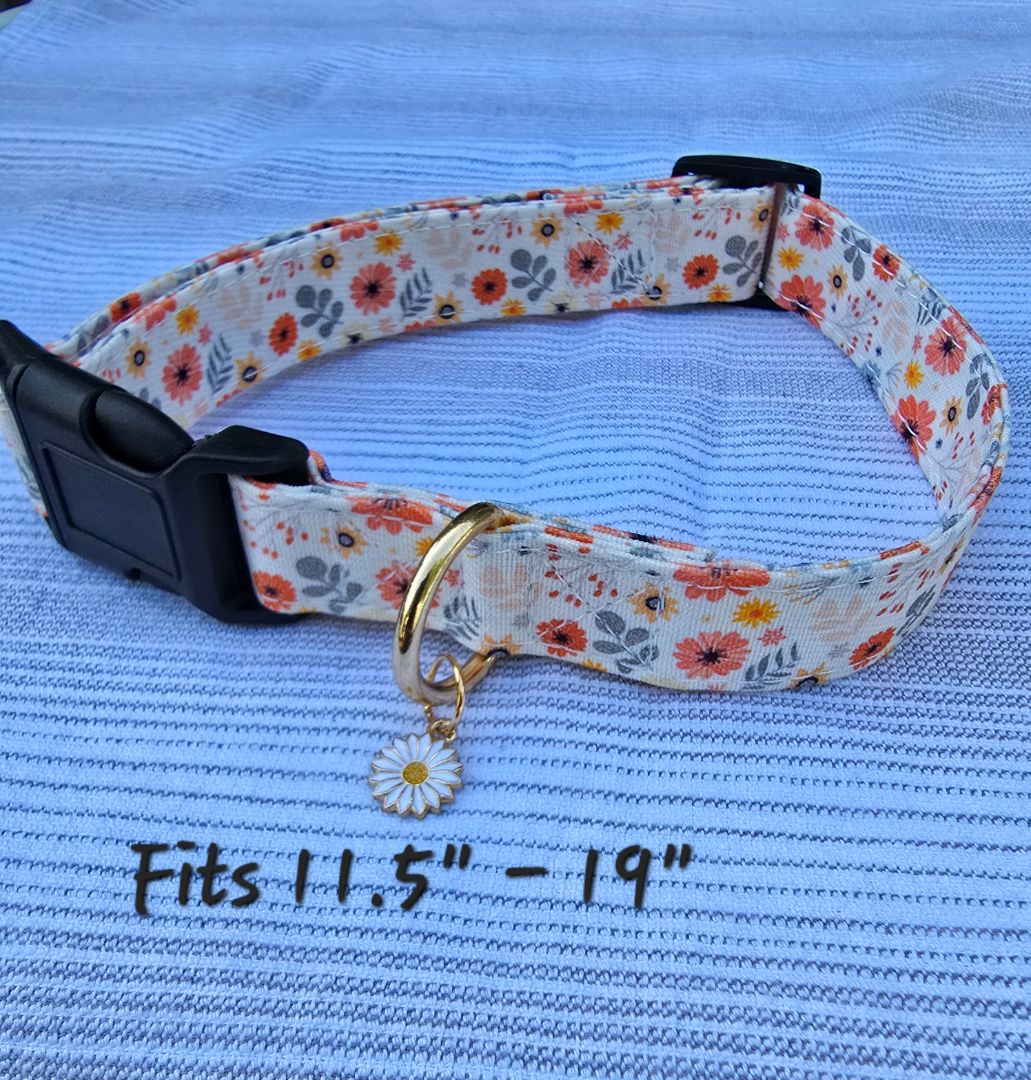 White/Orange Floral  Collar, Large