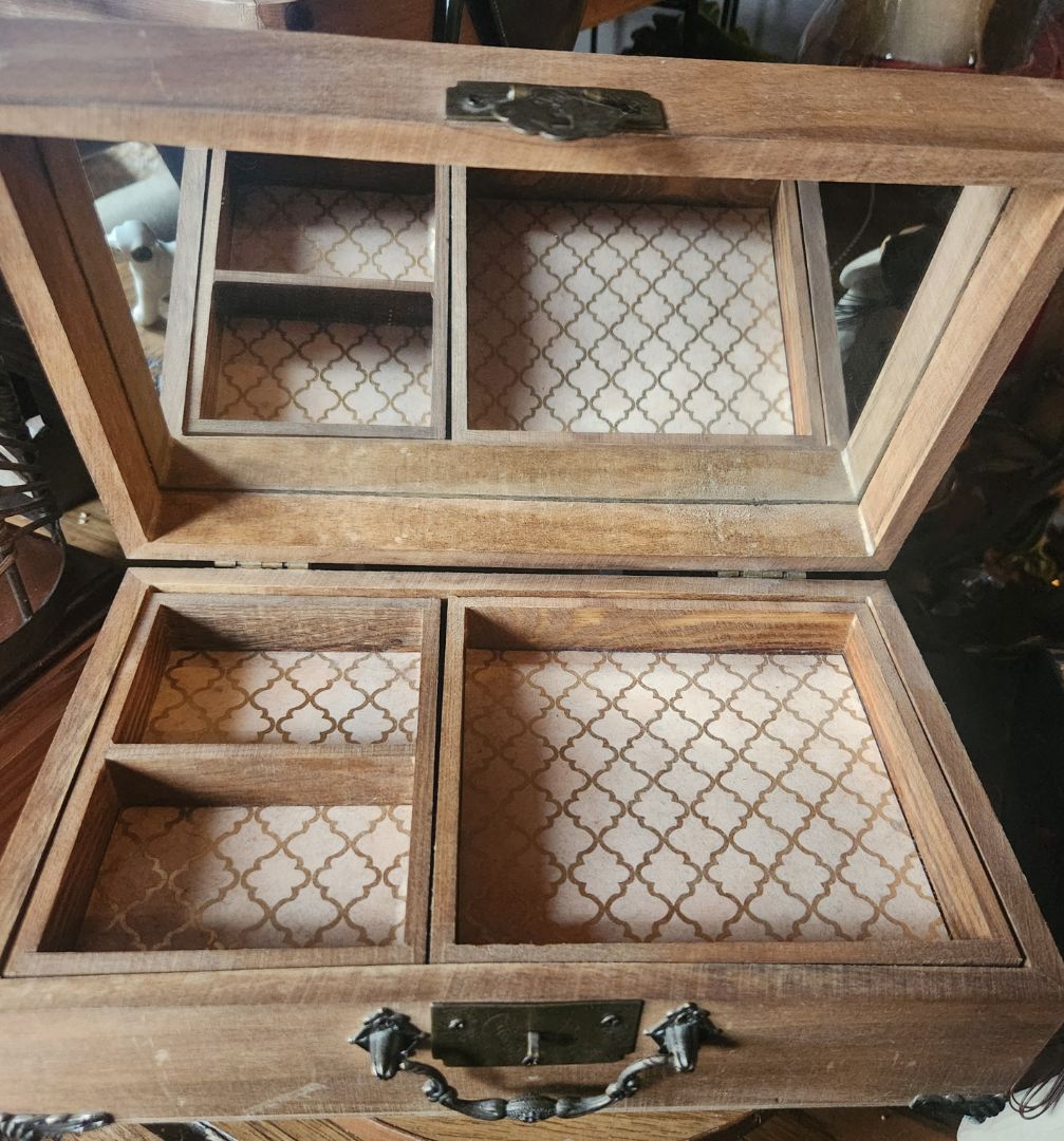Wood Jewelry/Trinket Box