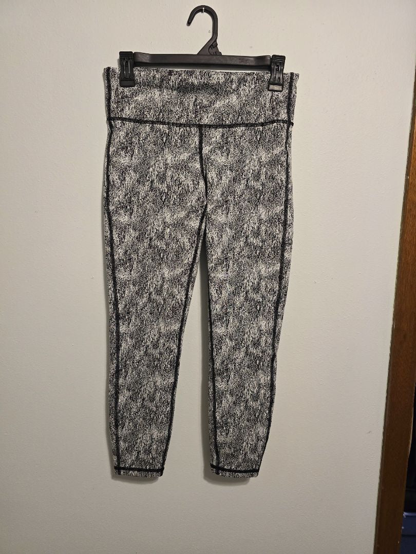 Black/White GapFit Leggings, Small