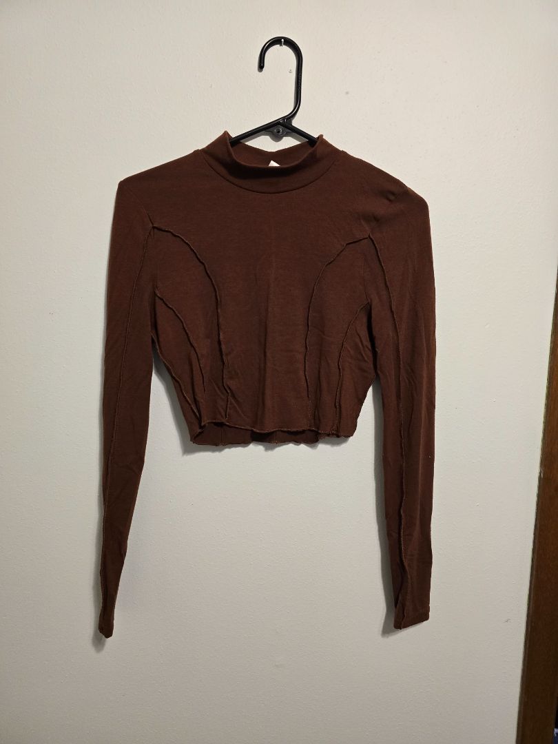Brown LA Hearts Long Sleeve Crop, Medium Reg