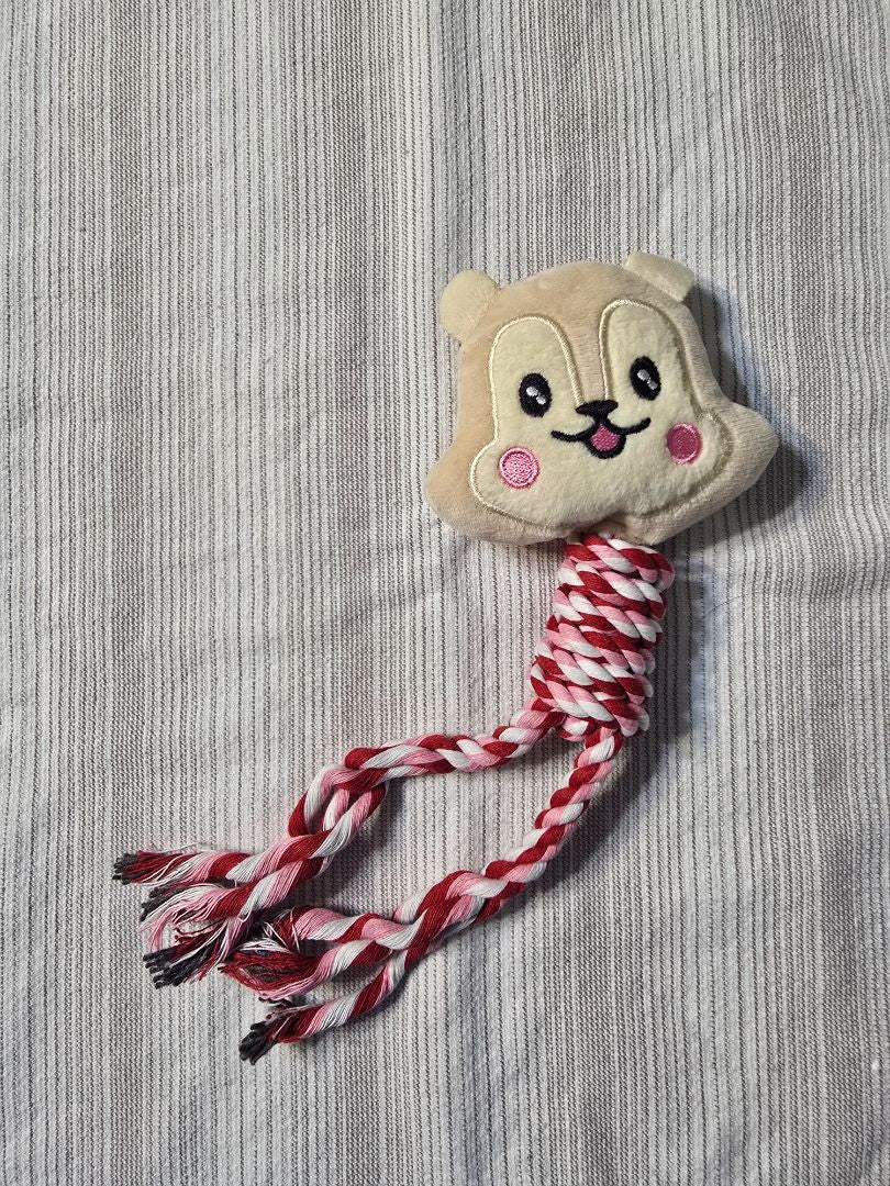 Red/White Chipmunk Rope Amira’s dog treats