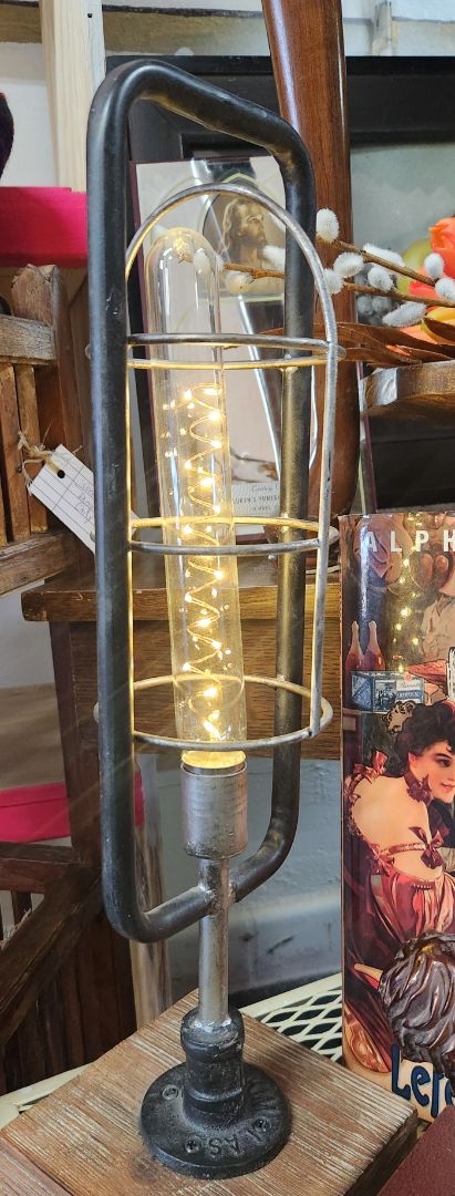 Vintage Looking Lamp on Wood Base