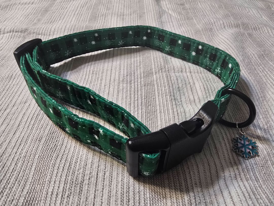 Green  Collar, Large