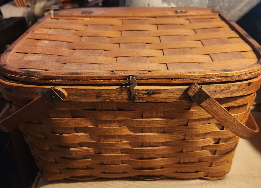 Vintage Basket w/Wood Handles
