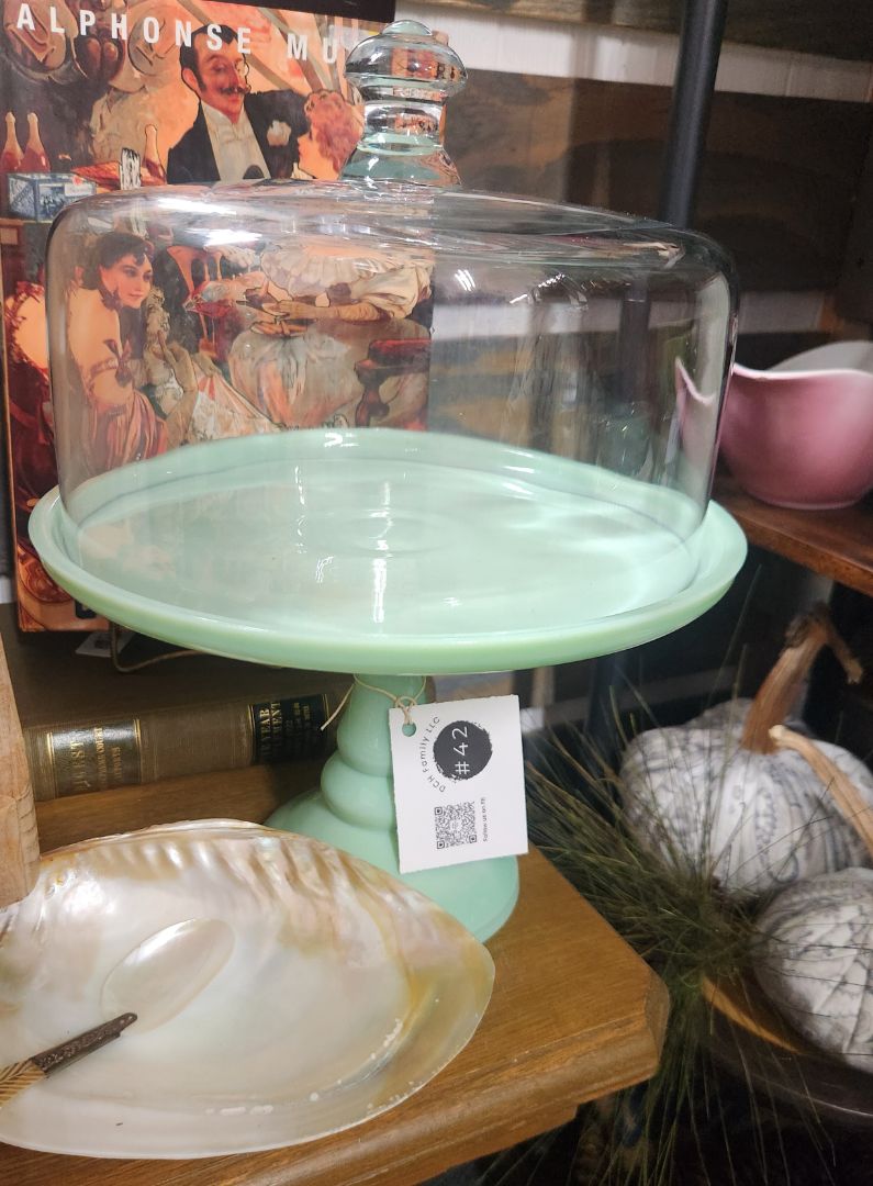 Glass Domed Cake Plate