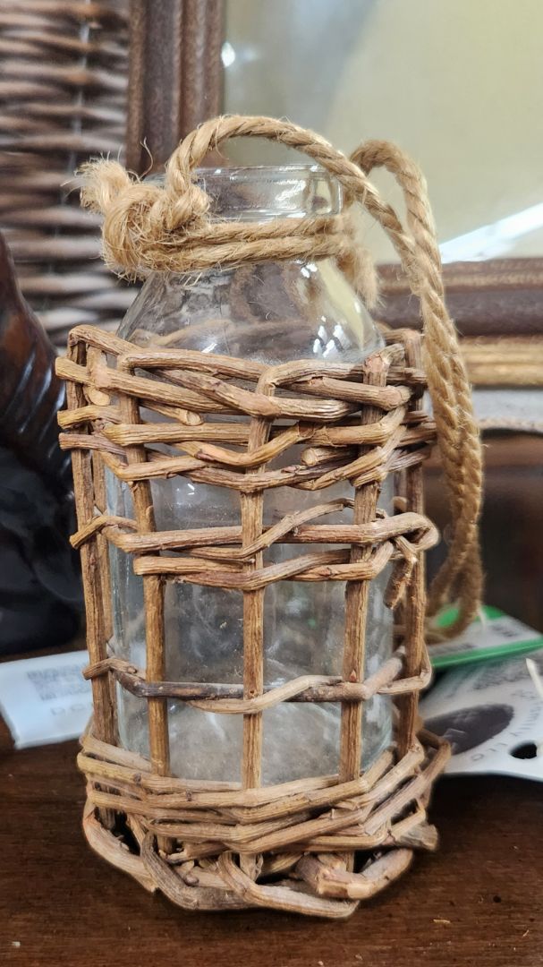 Rattan Wrapped Glass Bottlr
