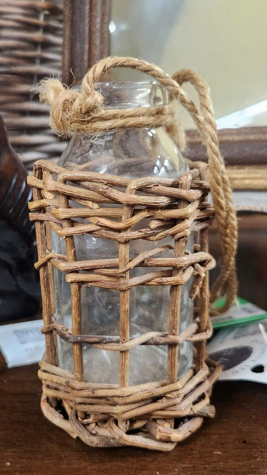 Rattan Wrapped Glass Bottlr
