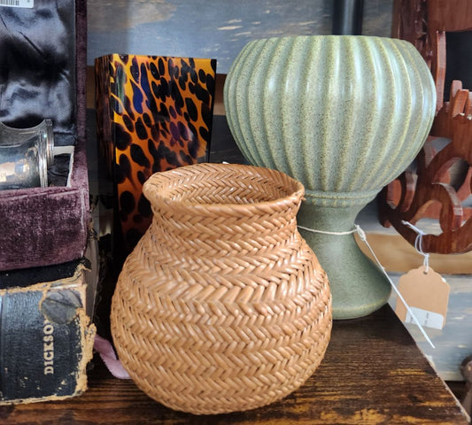 McCoy Floraline Pottery Green Urn/Vase
