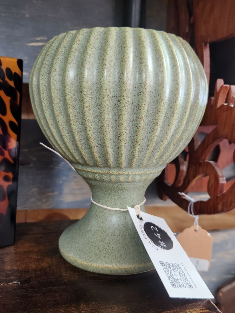 McCoy Floraline Pottery Green Urn/Vase