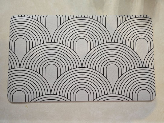 Gray  Feeding/Water Absorbing Mat, 11.5" x 19.5"
