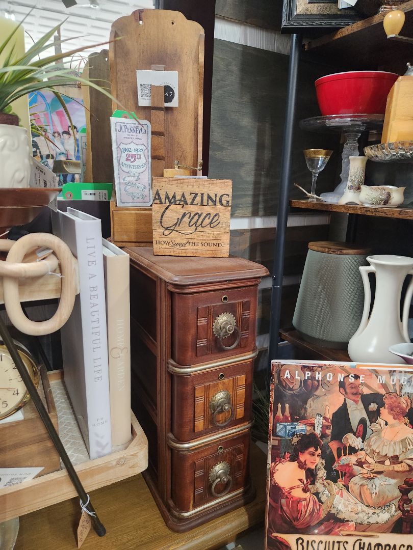 Vintage Sewing Drawers Set/3
