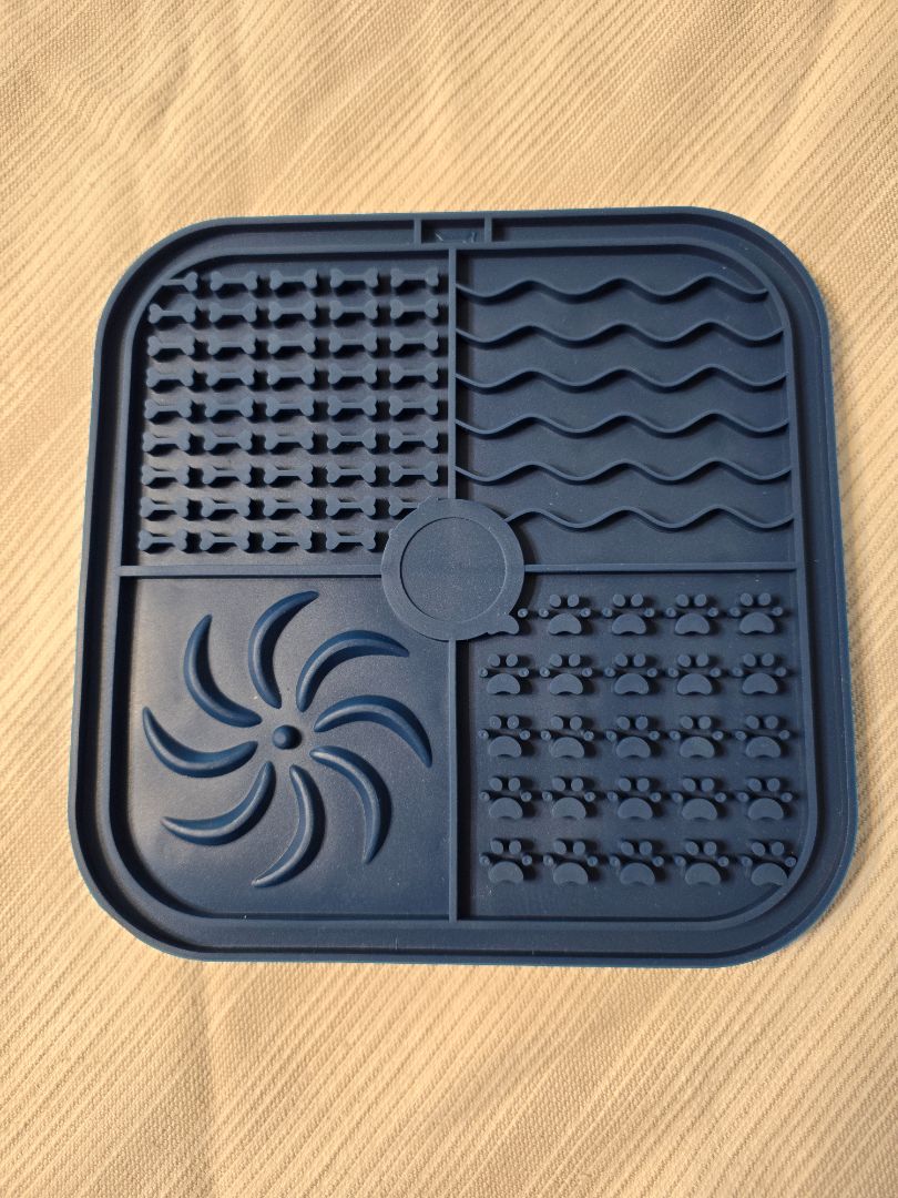 Blue  Slow Feed Lick Mat, 8" x 8"