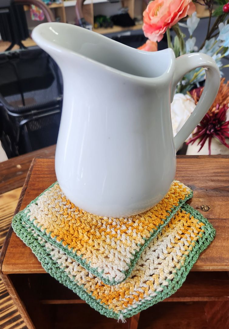 Set/2 Hand Crocheted Pot Holders Vintage