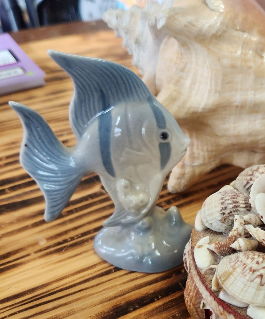 Porcelanas Miquel Requena Vintage Porcelain Fish