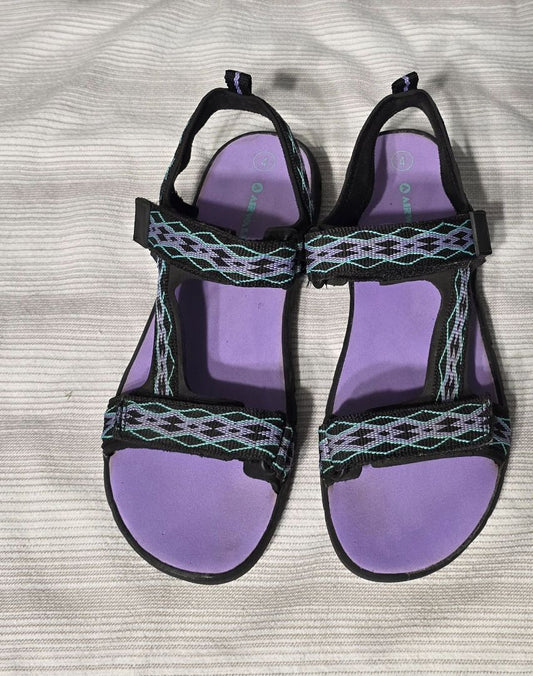 Black/Purple Airwalk Sandals, 4
