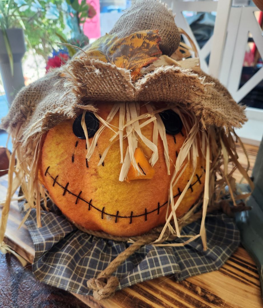 Faux Fabric Scarecrow Face, DCH Family LLC
