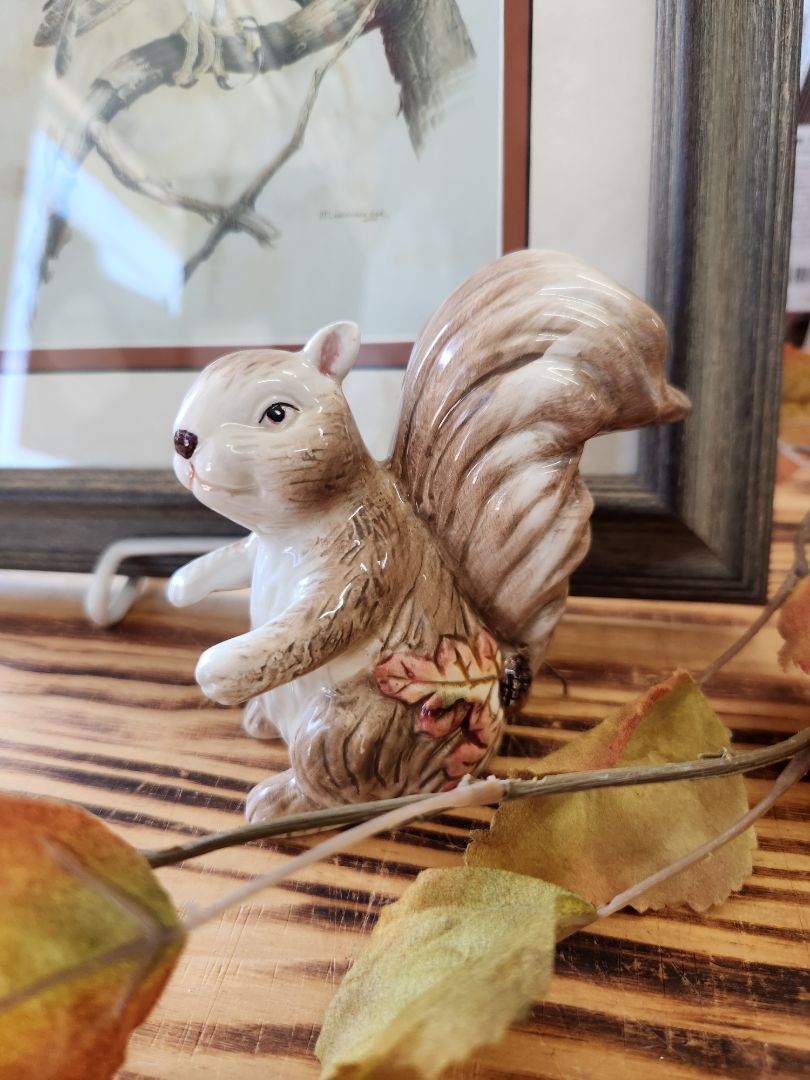 Vintage Ceramic Squirrel, DCH Family LLC