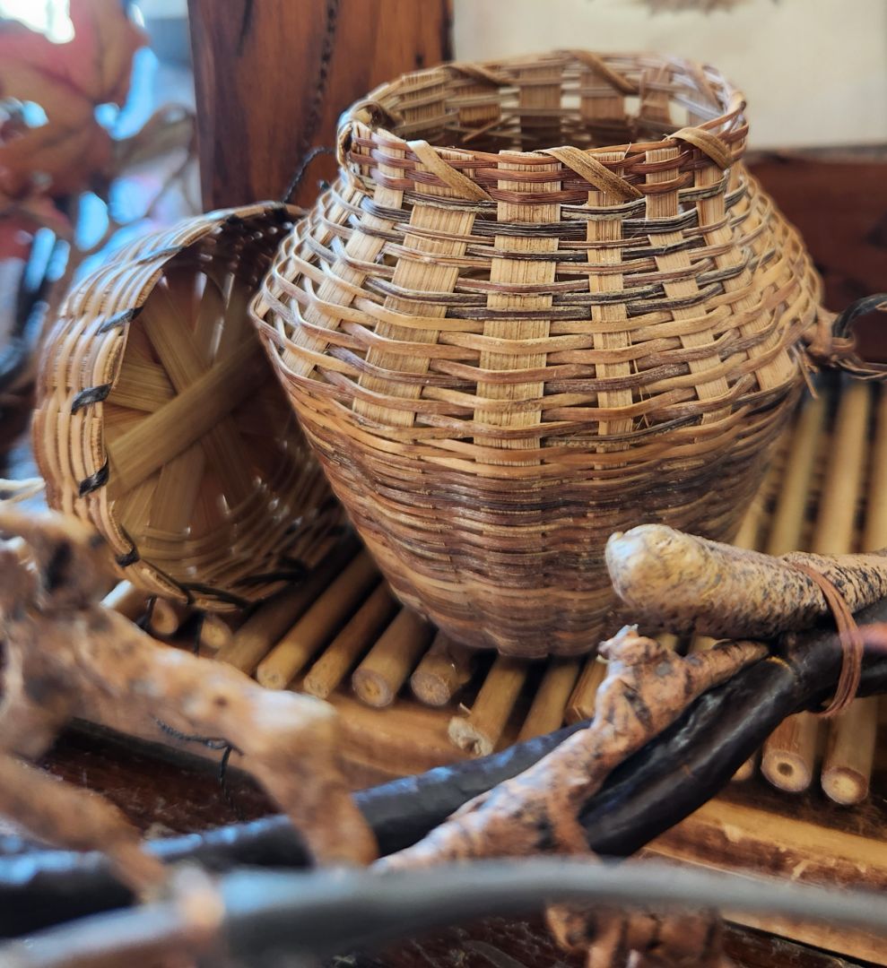 Vintage Tiny Woven Basket w/Lid, DCH Family LLC