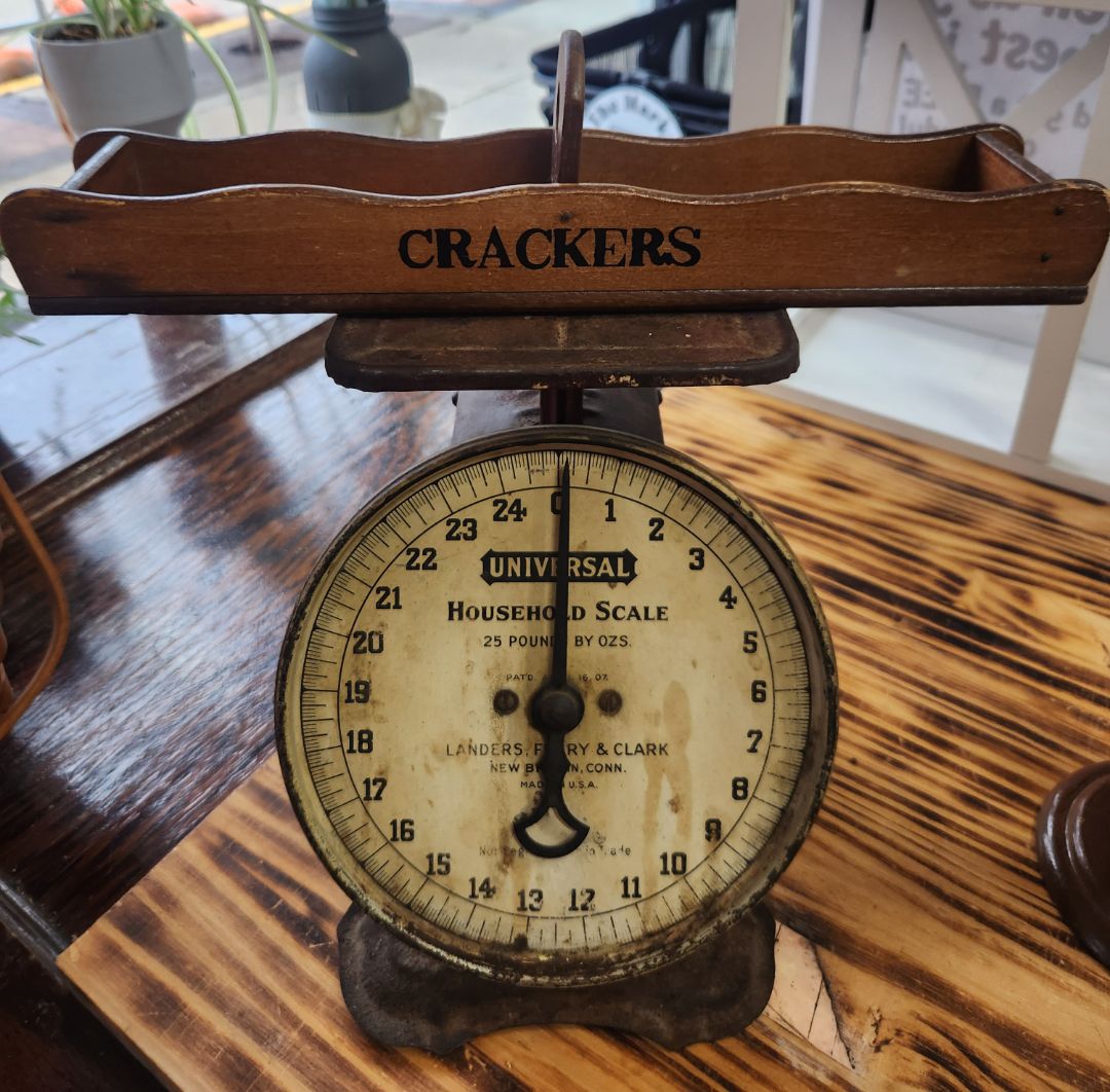 Wood Cracker Server Tray Vintage, DCH Family LLC