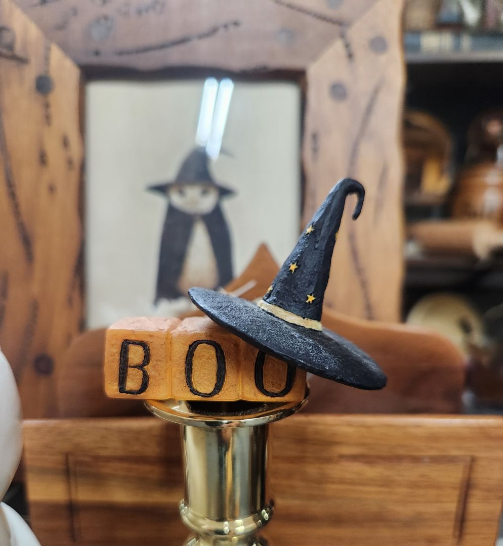 Decor A Little "BOO", DCH Family LLC