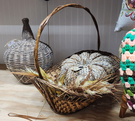 Large Woven Basket w/Handle Vintage, DCH Family LLC