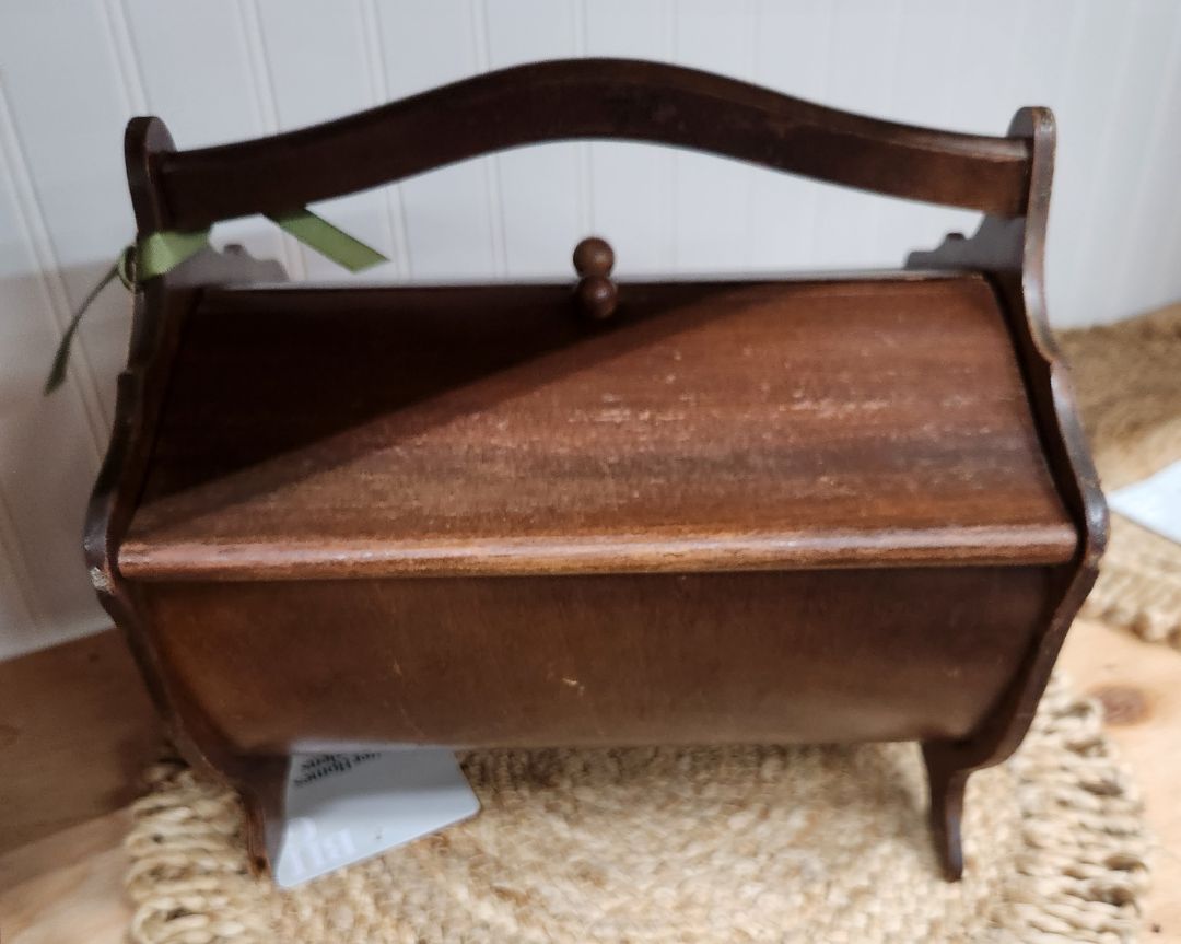 Wood Sewing Box/Caddy Vintage, DCH Family LLC