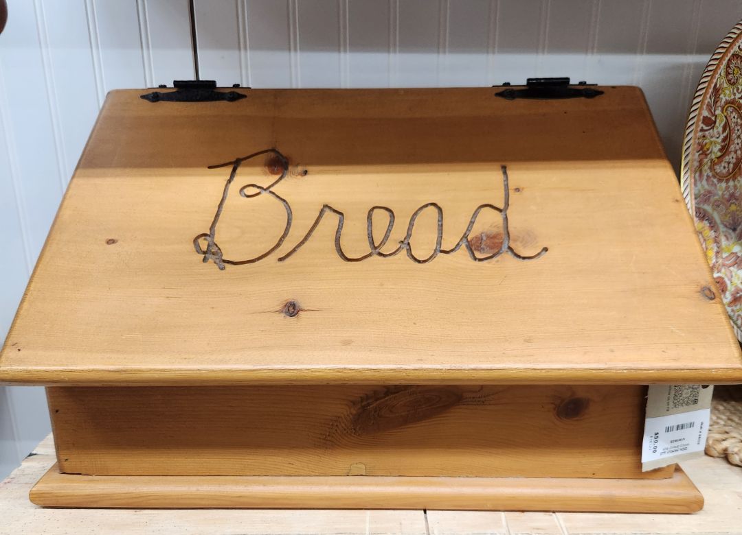 Wood Bread Box Vintage, DCH Family LLC