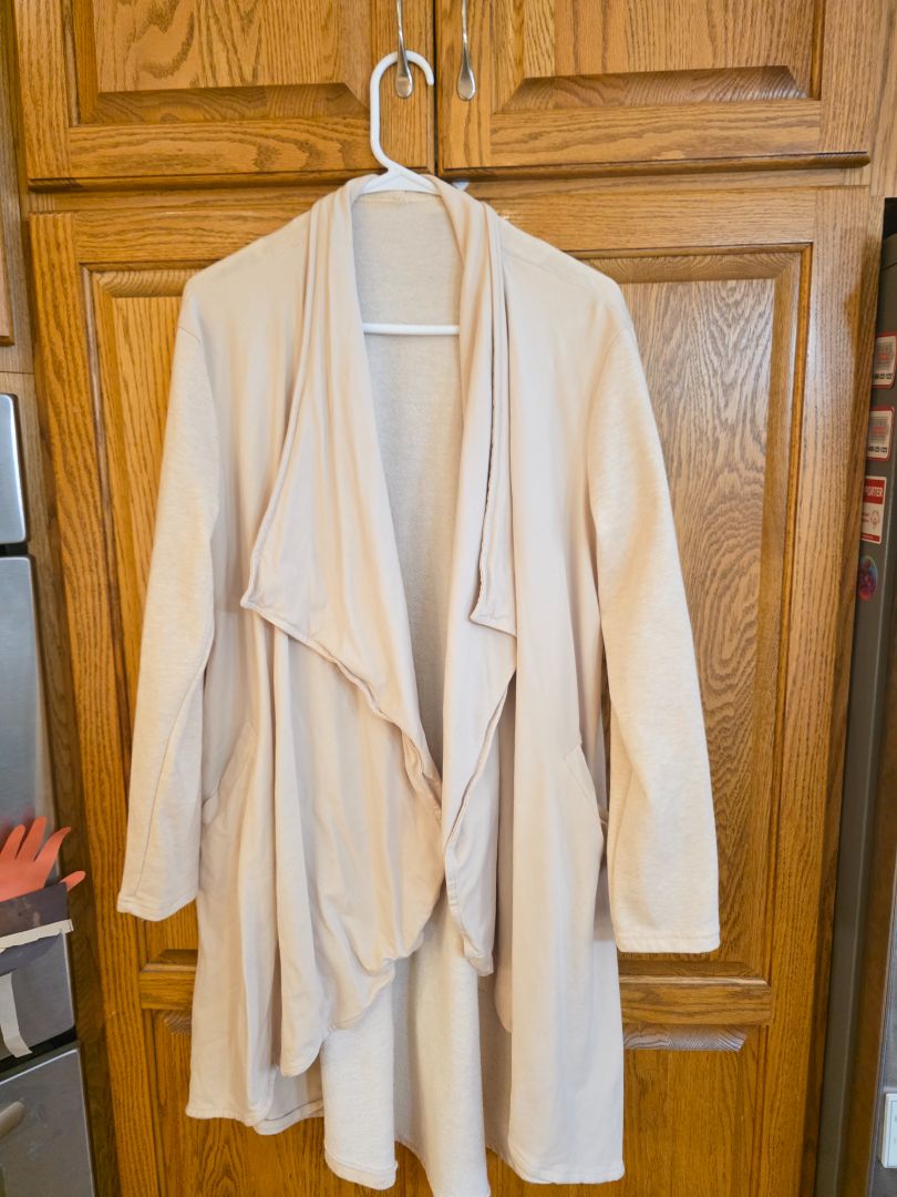 Cream  Women’s Tops, Xl