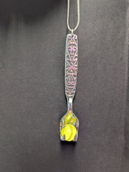 Necklace yellow marble