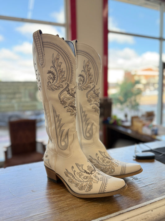 vodvob Cowgirl Boots (like new), 10