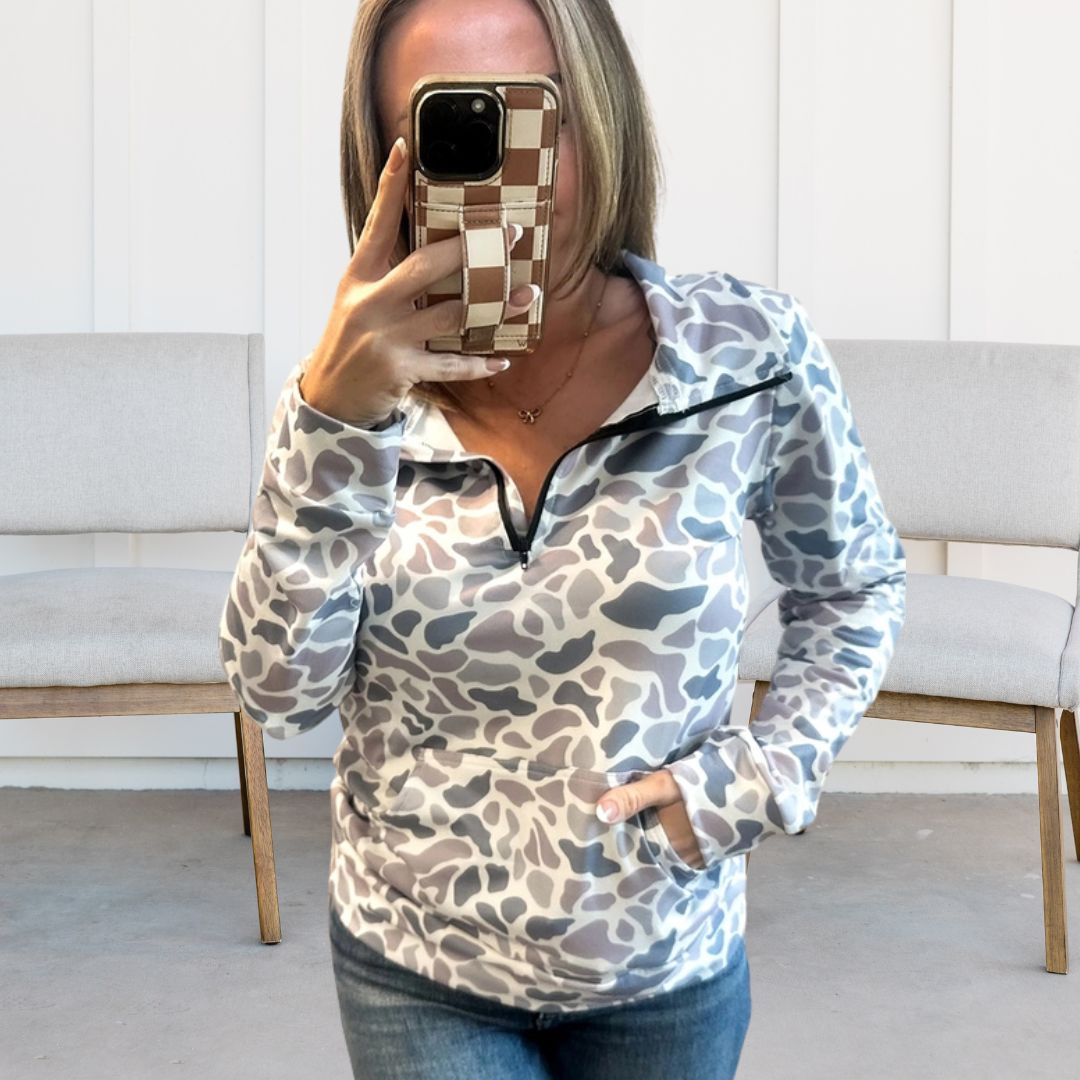 CAMO HALF ZIP LOVESOFT Clothed in Grace Iowa, Large
