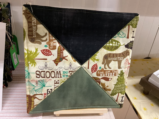 Dark Green/Black Woods  Pot Holder, Large