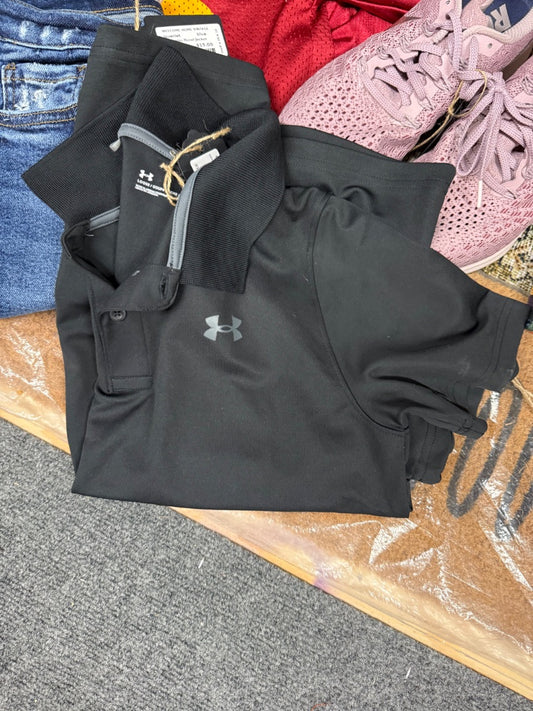 black under armour boys shirt